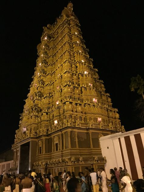 Nallur temple new tower. At jaffna -Sri Lanka Jaffna Aesthetic, Jaffna Sri Lanka Aesthetic, Sri Lanka Jaffna, Sri Lanka Temple, Sri Lanka Aesthetic, Jaffna Sri Lanka, About Me Template, Vision 2025, India Trip