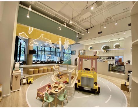 Play Cafe Ideas, Inside Playground, Play Area Indoor, Kids Play Area Indoor, Indoor Play Gym, Kids Play Centre, Outside Playground, Indoor Playground Design, Indoor Play Centre