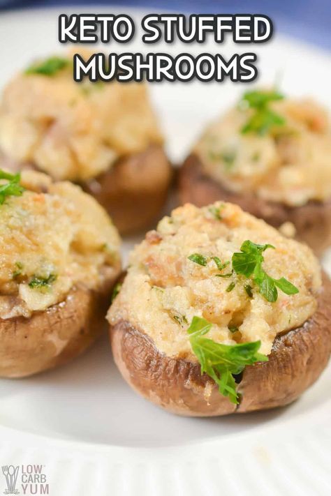 Keto stuffed mushrooms are the perfect side dish for any meal or family gathering. They are delicious while still being low in carbs. Keto Snaxks, Keto Stuffed Mushrooms, Low Carb Stuffed Mushrooms, Keto Apps, Keto Veggie Recipes, Baked Stuffed Mushrooms, Sausage Meals, Mushroom Stuffing, Ketone Recipes