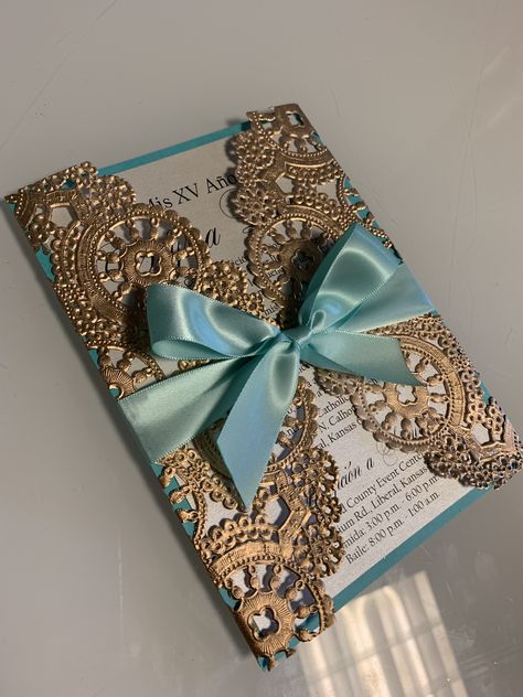 Turquoise Quinceanera Decorations, Jasmine 15 Theme, Jasmine Quinceanera Theme, Jasmine Themed Quinceanera, Blue Birthday Card Ideas, Aladdin Quinceanera Theme, Aqua Quinceanera Decorations, Tiffany Blue Quinceanera, Teal Quince Invitations