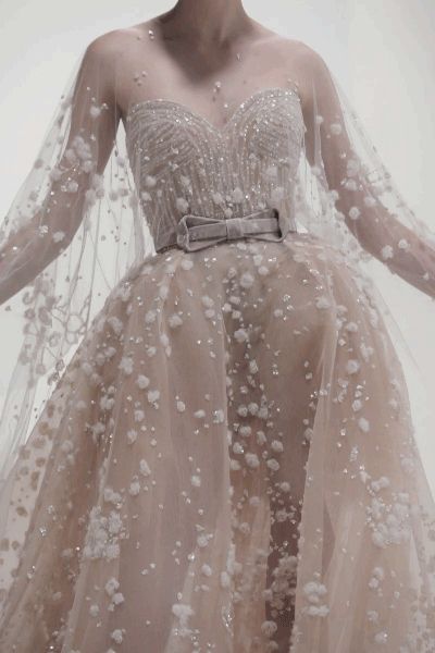 Elie Saab Couture Bridal, Haute Couture Alexander Mcqueen, Elie Saab Designer, Weave Dress, Elie Saab Fall, Elie Saab Couture, Haute Couture Dresses, Show Collection, Gorgeous Gowns