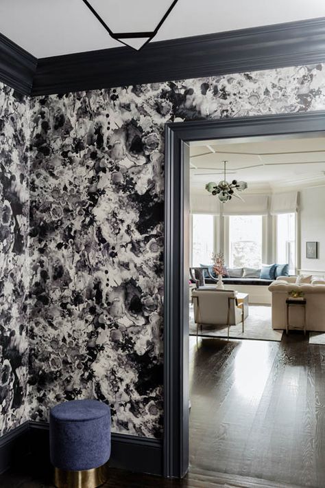 Black Trim And Wallpaper, Black Trim With Wallpaper, Black Trim Interior Color Schemes, Black Moldings And Trim, Black Skirting, Black Baseboards, Black Trim Interior, Timorous Beasties Wallpaper, White Baseboards