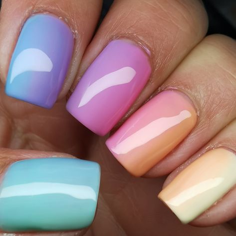 Ombré Easter Nails, Easter Nails Ombre, Easter Ombre Nails, Rainbow Dip Nails, Ombre Rainbow Nails, Simple Color Combos, Pastel Ombre Nails, Rainbow Ombre Nails, Easy Summer Nail Designs