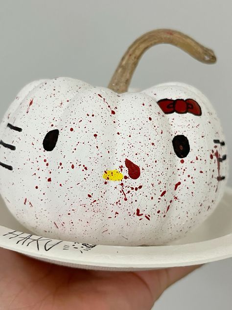 Pumpkin Painting Ideas Hello Kitty, Scary Hello Kitty, Mini Hello Kitty, Pumpkins Painting, Halloween Pumpkin Ideas, Kitty Pumpkin, Hello Kitty Pumpkin, Pumpkins Ideas, Fun Office