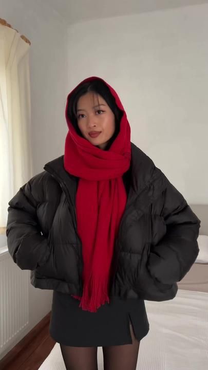 Puffer Jacket Scarf Outfit, Winter Outfits Balaclava, Scarf As A Balaclava, Warm Winter Balaclava For Streetwear, Balaclava Outfit, Balaklava From Scarf, Parka Outfits, Japan Outfits, December Outfits