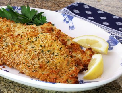 Fried Haddock Recipes, Baked Haddock Recipes, Fried Haddock, Breaded Fish Recipe, Breaded Fish, Fish Batter, Walleye Recipes, Crusted Fish, Baked Haddock