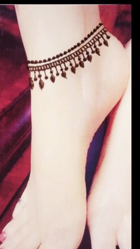 Anklet Henna Designs, Feet Mehndi, Mehndi Design Simple, Henna Inspired Tattoos, Simple Henna Tattoo, Inspired Tattoos, Bridal Mehendi, Latest Simple Mehndi Designs, Mehndi Design Photos