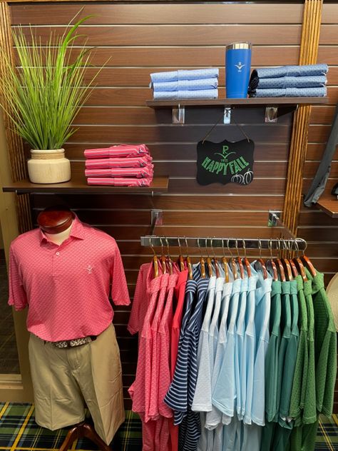 Shop Merchandising, School Spirit Store, Merchandise Display, Golf Pro Shop, Slat Wall Display, Merchandising Ideas, Retail Design Display, Spirit Store, Equestrian Aesthetic