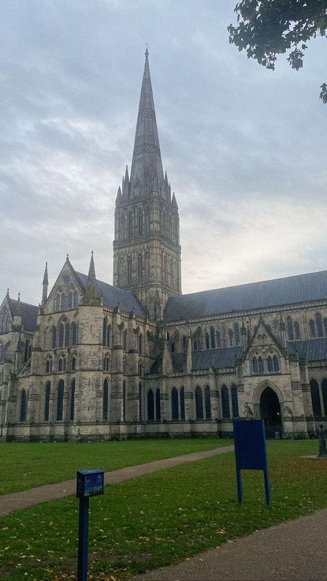 Salisbury Aesthetic, Amesbury England, Surrey England Aesthetic, Salisbury University, Salisbury England, John Constable Salisbury Cathedral, Salisbury Cathedral, Salisbury, Dark Academia