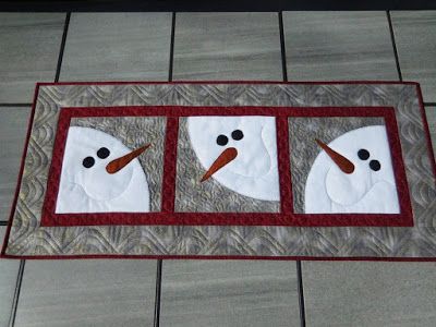 Quilted Snowman, Snowman Table Runner, Christmas Table Runner Pattern, Quilted Table Runners Christmas, Snowman Quilt, Quilted Table Runners Patterns, Quilted Table Toppers, Christmas Runner, Snowmen Patterns