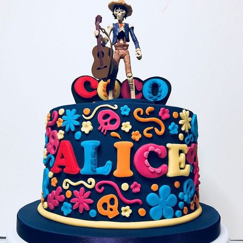 Coco Party Ideas, Coco Birthday Party, Coco Cake, Coco Movie, Coco Birthday, Coco Party, Coco Disney, Disney Coco, Movie Cakes