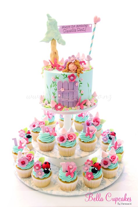 Cake With Cupcakes, Garden Party Cakes, Fairy Birthday Cake, Fairy Cupcakes, Girly Cakes, Garden Cakes, Birthday Summer, Cake And Cupcakes, Fairy Cakes