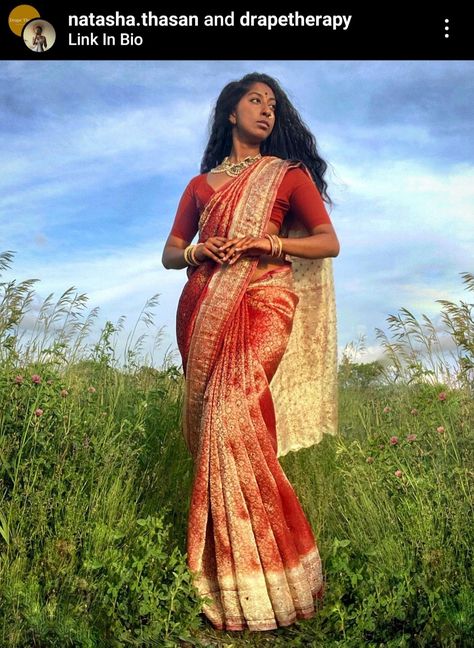 Red Saree Styling, Natasha Thasan, Naomi Boyer, Cultural Clothes, Saree Styling, Saree Draping Styles, Applied Art, Saree Draping, Tamil Girls