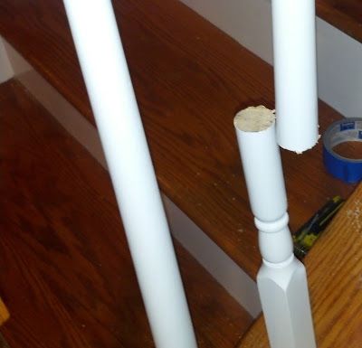 How to replace wood spindles with wrought iron./--want to do this so badly!!! Railing Makeover, Banister Remodel, Stair Railing Ideas, Wood Spindles, Wrought Iron Stair Railing, Stair Makeover, Diy Staircase, Iron Stair Railing, Wrought Iron Stairs