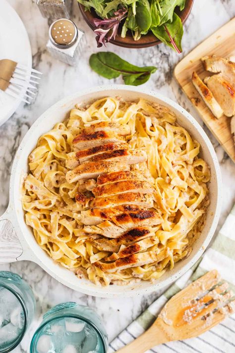 Chicken Tagliatelle Recipes, Tagliatelle Recipes, Chicken Tagliatelle, Tagliatelle Recipe, Aglio E Olio Recipe, Chicken And Pasta, Tagliatelle Pasta, Resep Pasta, Recipes With Chicken