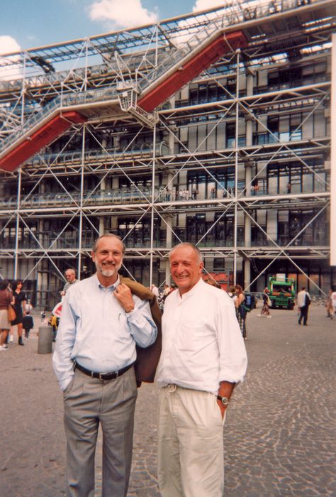 As Renzo Piano celebrates his 80th birthday, close friend and fellow Academician Richard Rogers looks back at what it was like to work together on one of the 20th century’s most iconic buildings – the Pompidou… Hopkins Architects, Pompidou Centre, Richard Rogers, Louis Kahn, Concept Models Architecture, Philip Johnson, Container Architecture, Italian Architecture, Renzo Piano