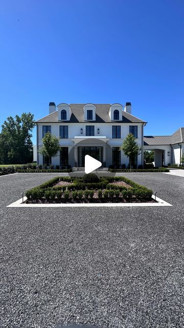 Russell Alleman on Instagram: "Step inside #chateaumoderne ✨ Build @manchachomes Interior Design @jefftaaffedesigns Plan Design @hollingsworth.design Location: Baton Rouge, LA #paradeofhomes #buildersofinsta #hometohave #homebeautiful #currenthomeview #doingneutralright #houseenvy #mydomaine #luxeathome #ruedaily #modernfarmhouse #myhomevibe #hometour #housetour #lightandbright #neutraldecor #myhousebeautiful #makemydayhomedecor #smmakelifebeautiful" Modern Greek House, Greek House, Greek Revival, Parade Of Homes, Neutral Decor, Plan Design, Beautiful Space, Design Interior, Curb Appeal