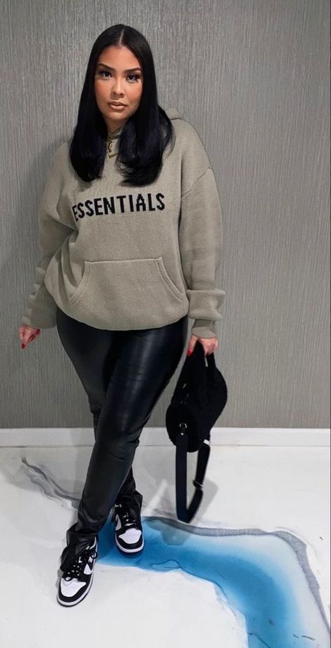 Cozy Outfit Ideas Black Women, Qc Shoes Outfits, Winter Nyfw Street Style, Outfit For Breakfast With Friends Winter, Football Sunday Outfit Winter, Comfy Concert Outfit Fall, Classy Everyday Outfits Spring, Cute Outfits With Sneakers Black Women, Fall Looks Black Women