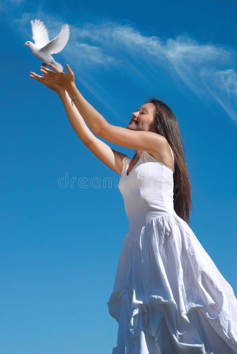 Woman Releasing Bird, Women's Diving, Woman Happy, Lord Jagannath, Bhojpuri Actress, Painting Competition, Up To The Sky, Happy Woman, Guardian Angels