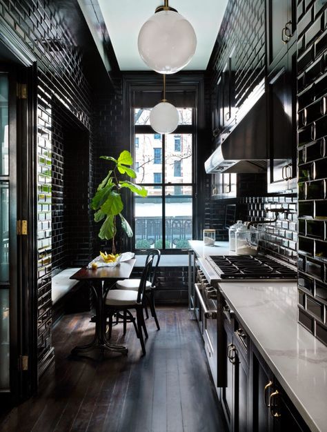 Black Tiles Kitchen, Modern Breakfast Nook, Galley Kitchen Design, Kitchen New York, Light Hardwood Floors, Black And White Tiles, Kitchen Paint Colors, Black Tiles, Galley Kitchen