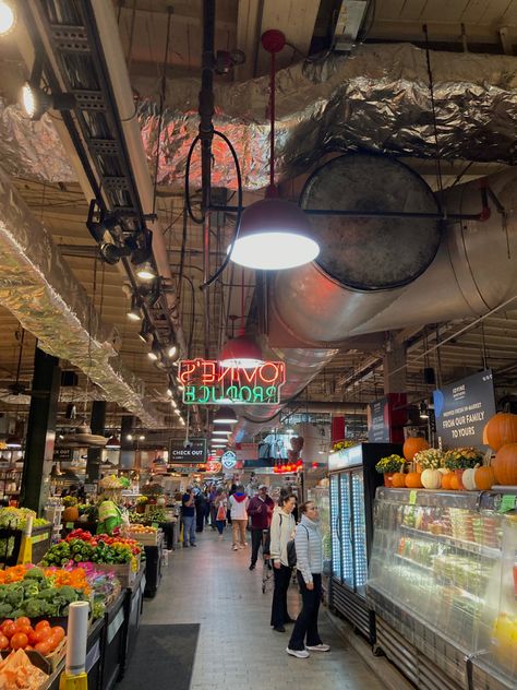 South Street Philadelphia, Philantrophy Aesthetic, Reading Terminal Market Philadelphia, Philly Aesthetic, Philadelphia Aesthetic, Fairmount Philadelphia, Downtown Philly, 2025 Travel, Philadelphia Restaurants