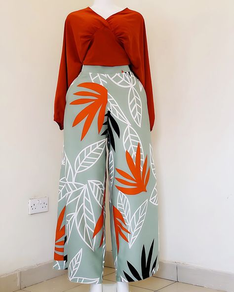 Made in Uganda palazzo pants . KAMU KAMU plaza FF 18 first floor. +256706014499 60,000ugx Palazzo Patterns For Women, Floral Skirt Outfits, Island Wear, Corporate Dress, Modest Fits, Wardrobe Ideas, African Design, Cute Everyday Outfits, Palazzo Pants