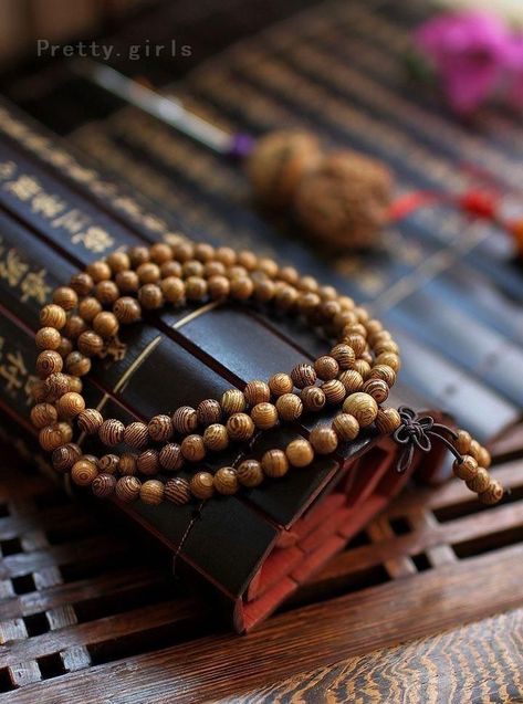 Time Universe, Chinese Bracelet, Necklaces Collection, Calm Meditation, Dreamcatcher Wallpaper, Protective Energy, Wenge Wood, Beads Mala, Buddhist Prayer