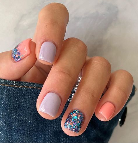 Clem on Instagram: “@virgoandgem never disappoints! You know my love for their liquids but I’m also loving their easy to apply powders! Have a wonderful week…” Lilac Glitter Nails, Manicure Party, Nails Virgo, Lilac Glitter, Nail Stencils, The Dip, Cute Gel Nails, Her Nails, Shellac Nails