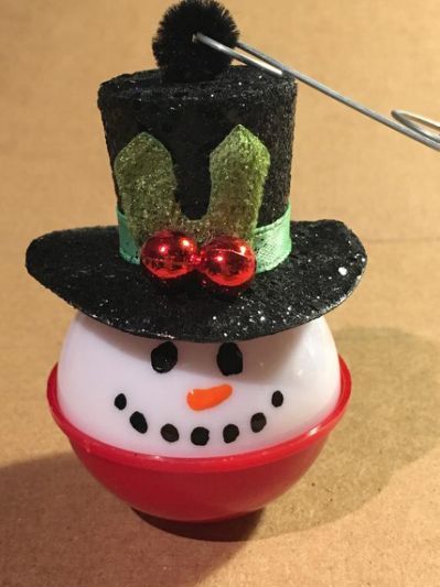 Fishing Christmas Ornaments, Fishing Christmas, Fishing Bobber, Snowman Ornament, Snowman Crafts, Christmas Ornaments Homemade, Snowman Ornaments, Christmas Ornament Crafts, Christmas Ornaments To Make