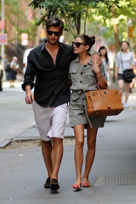 Estilo Olivia Palermo, Olivia Palermo Style, Couple Style, Stylish Couple, Elegante Casual, Mode Casual, Brown Bag, Olivia Palermo, Weekend Style