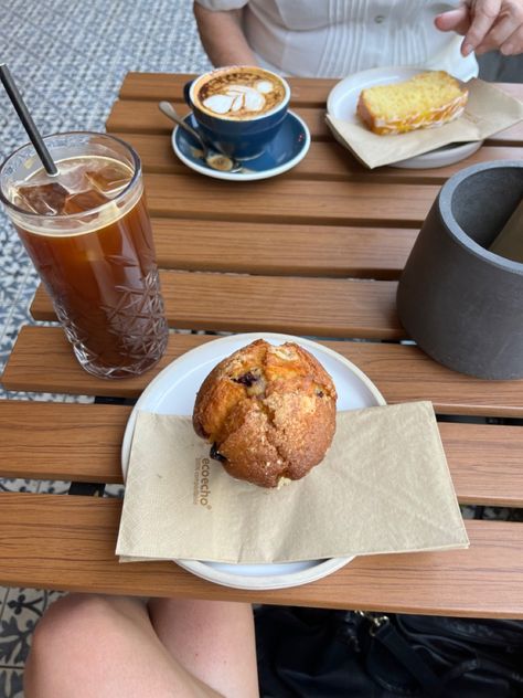 #cafe #muffins #aesthetic #summer #coffee #coffeeshop Coffee Muffins, Aesthetic Coffee, Summer Aesthetic, Coffee Shop, Muffins, Cafe, Coffee