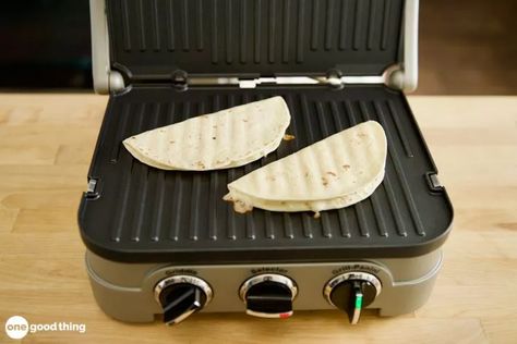 Houseboat Meals, Best Panini Recipes, Panini Press Recipes, Dorm Meals, How To Make Quesadillas, Panini Maker, Panini Sandwich, Panini Recipes, Panini Sandwiches