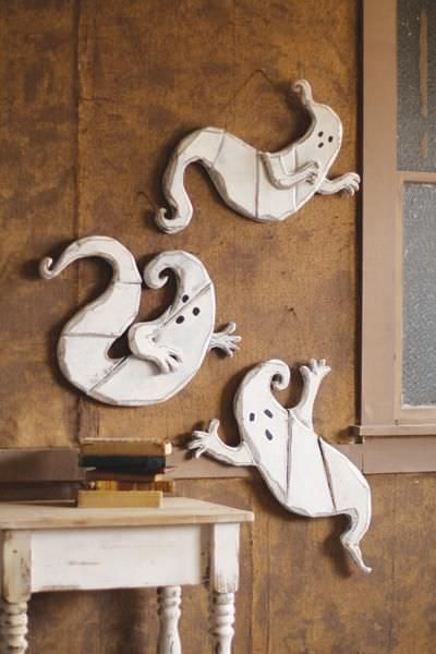 31 Fabulous Pallet Halloween Ideas: Are You Ready to Pallet-ify Halloween in 2016? Other Pallet Projects Halloween Woods, Halloween Palette, Easy Dyi, Pallet Halloween, Moldes Halloween, Wooden Ideas, Halloween Ghost Decorations, Ghosts Halloween, Fall Frames