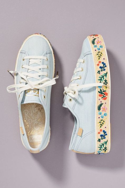 Dr Shoes, Sneakers Fashion Outfits, Keds Shoes, Blue Sneakers, Painted Shoes, Sneakers Outfit, Vans Authentic, Soft Grunge, Grunge Style