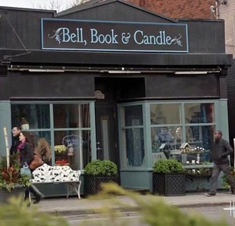 Middleton Good Witch, Bell Book And Candle Shop Good Witch, Good Witch Series Aesthetic, Bell Book And Candle Shop, Witch Tv Shows, Cassie Nightingale, The Good Witch Series, Bell Book And Candle, New Age Shop