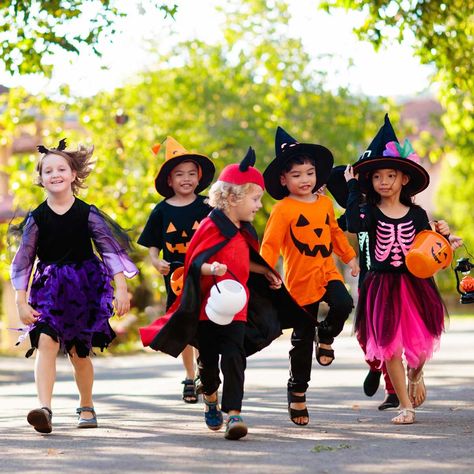 ICYMI: 15 Best Halloween Costume Ideas for Kids Halloween Dress Up Ideas, Halloween Costumes Kids, Kid Costumes, Halloween Party Dress, Halloween Fest, Devil Costume, Costumes Kids, Black Halloween Dress, Toddler Halloween Costumes