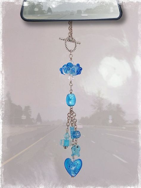 Review Mirror Car Decorations Diy, Review Mirror Car Decorations, Car Dangles, Creative Keychains, Turquoise Car, Beaded Car Charms, Purse Charms Diy, Car Mirror Decorations, Mirror Quotes