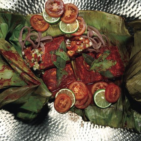 TikinxicYucatán's ubiquitous grilled fishgets a double wallop of flavor: first from a recado rojo (fire-red achiote marinade), then from a wrapping of banana leaves, which help keep the fish moist, prevent it from sticking to the grill, and add their own unique taste. Achiote Paste, Grilled Mahi Mahi, Mahi Mahi Recipes, Grilled Halibut, Relish Recipe, Squeezed Orange Juice, Ancho Chili Powder, Fresh Orange Juice, Ancho Chili