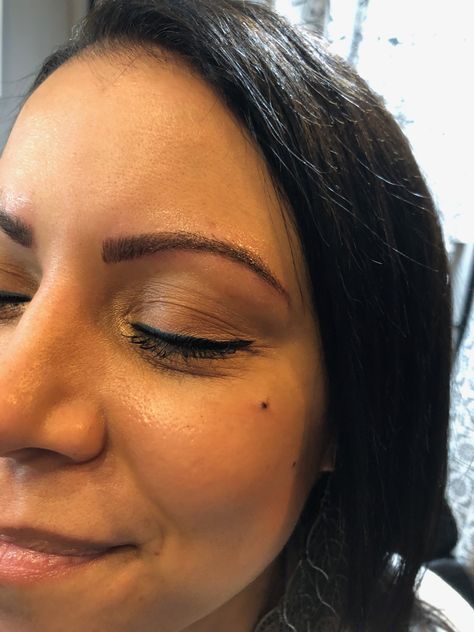 Beauty Mark Under Eye, Tattooed Beauty Mark, Beauty Spot Tattoo, Beauty Mark Tattoo Face, Beauty Mark Tattoo, Natural Brow Tattoo, Dark Blonde Microbladed Eyebrows, Brow Plucking, Cosmetic Tattoo Eyebrows