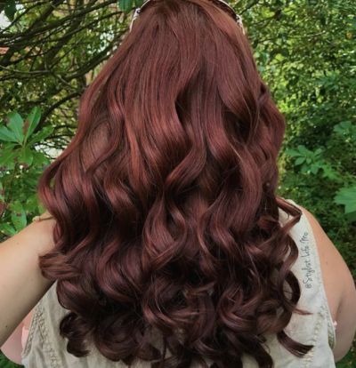 Dark Auburn Curly Hair, Temp Haircut, Aesthetic Outfit Ideas Winter, Aesthetic Pictures Wallpaper, Asthetic Picture Wallpaper, Outfit Ideas Winter, Wine Hair, Red Hair Inspo, Asthetic Picture