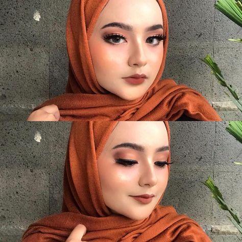 Make Up Bridesmaid Hijab, Makeup Bridesmaid Hijab, Makeup Lebaran, Make Up Hijab, Pose Lamaran, Bridesmaid Makeup Natural, Makeup Wisuda, Makeup Anime, Teknik Makeup