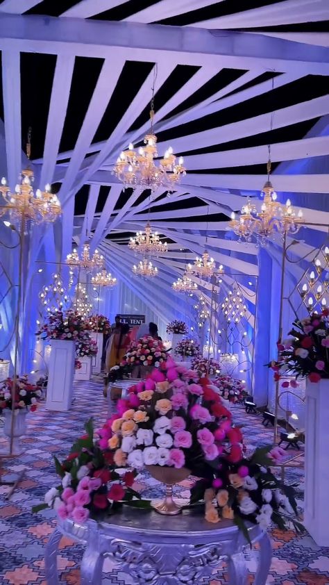 Reception Entry, Luxury Event Decor, Leaf Decor Wedding, Wedding Gate, Simple Stage Decorations, Wedding Room Decorations, Gate Decoration, Light Art Installation, Wedding Stage Backdrop