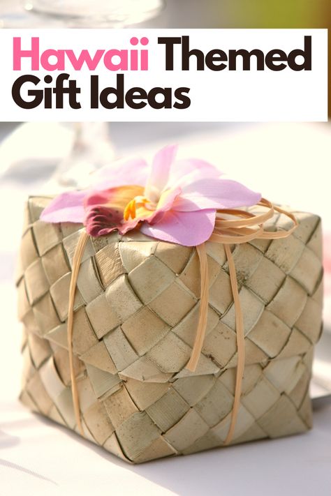 Tropical Giveaway Ideas, Hawian Themed Gifts, Tropical Gift Wrapping Ideas, Elopement Gift Basket, Hawaii Gift Ideas, Hawaii Gift Basket Ideas, Hawaiian Gift Ideas, Hawaiian Gift Basket Ideas, Tropical Gift Basket