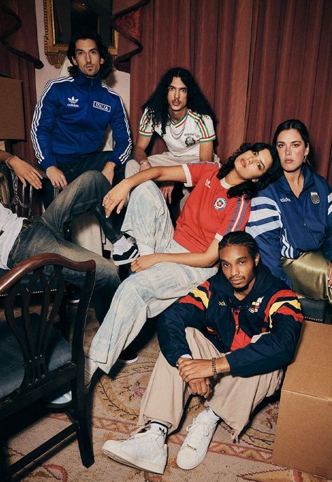 adidas Launches Retro Originals Collections For National Federations - SoccerBible Street Style Sporty, Men Fashion Photoshoot, Football Jersey Outfit, Adidas Boots, Football Photography, Soccer Outfit, Adidas Retro, Moda Denim, Party Photoshoot