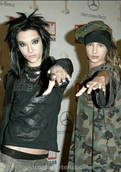 Kaulitz Twins 2007, Headstand Tutorial, Tom And Bill Kaulitz, Tom And Bill, Kaulitz Twins, Tokyo Hotel, Tokyo Hotels, Bill Kaulitz, Tom Kaulitz