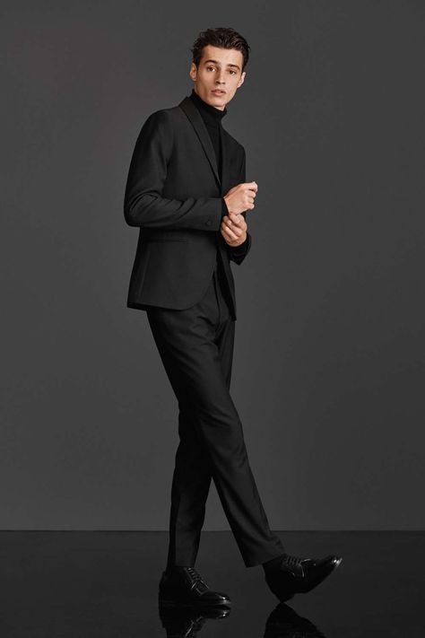 Male Model Formal Poses, Black Suit Photoshoot Men, Formal Photoshoot Men, Shooting Photo Studio, Formal Photoshoot, Male Portrait Poses, Black Outfit Men, Mens Photoshoot Poses, Male Models Poses