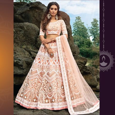 Designer Lehenga Peach Lehenga, Reception Lehenga, Floral Lehenga, Bollywood Lehenga, Gaun Fashion, Lehenga Online, Net Lehenga, Lehenga Choli Online, Ghagra Choli