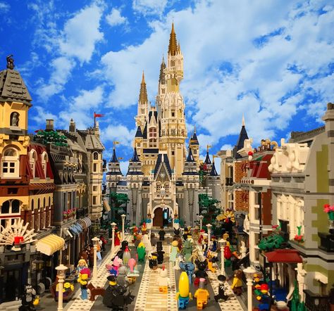 Lego Disneyland Main Street, Lego Disneyland, Disney World Main Street, Lego Cinderella, Lego Modular Buildings, Lego Architecture Building, Lego Disney Castle, Lego Swat, Disney Lego