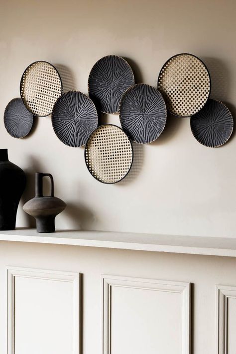 Aesthetic Wall Design, Santorini Interior, Wall Art Bedroom Aesthetic, Rattan Room, Art Bedroom Aesthetic, Wall Art Drawing, Rattan Wall Decor, Gold Metal Wall Art, Black Rattan