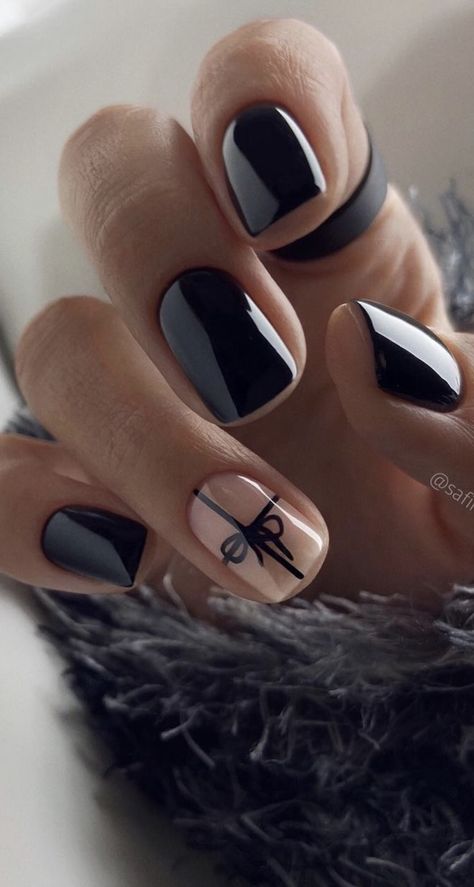 Nagellack Trends, Cute Short Nails, Black Acrylic Nails, Nails 2022, Short Square Nails, Short Square Acrylic Nails, Black Nail Designs, Shellac Nails, Diamond Nails